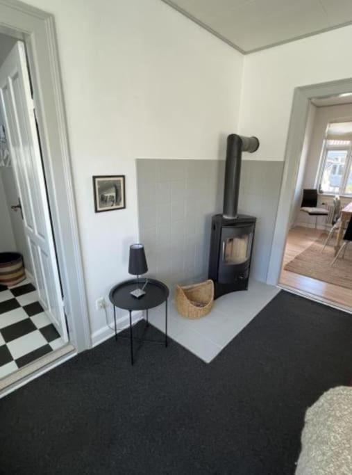 Skont Feriehus Midt I Marstal. Villa Екстериор снимка